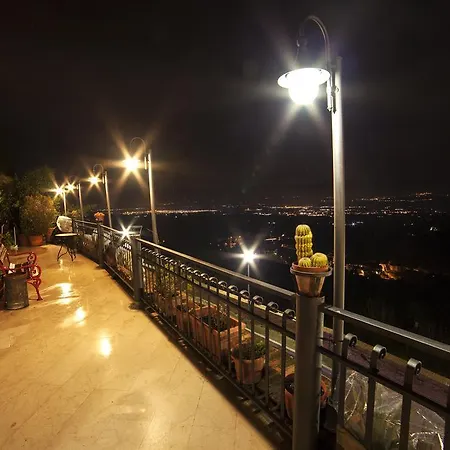 Hotel La Luma Montecosaro (Marche)