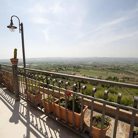 La Luma 3* Montecosaro (Marche)