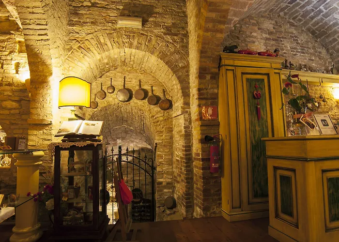 La Luma 3* Montecosaro (Marche)
